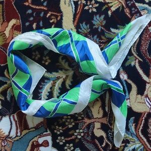 LAST CHANCE Vintage Scarf 27" x 27"